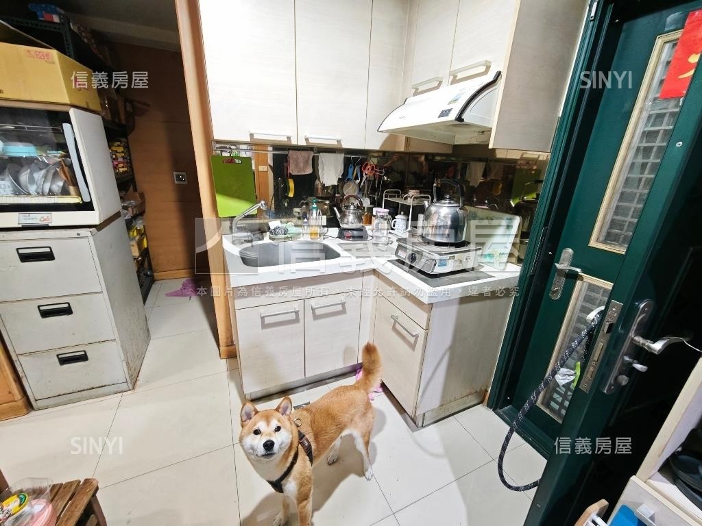 雙連極致黃金店辦２房屋室內格局與周邊環境