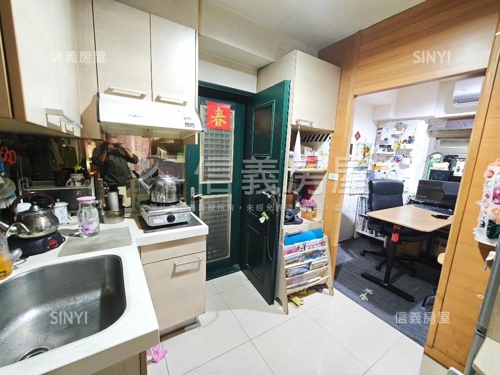 雙連極致黃金店辦２房屋室內格局與周邊環境