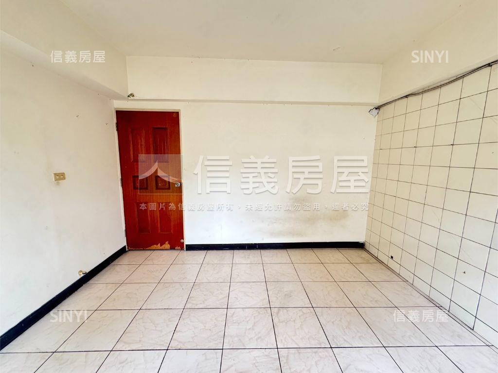 甜甜好案⭐大里實用樓店房屋室內格局與周邊環境