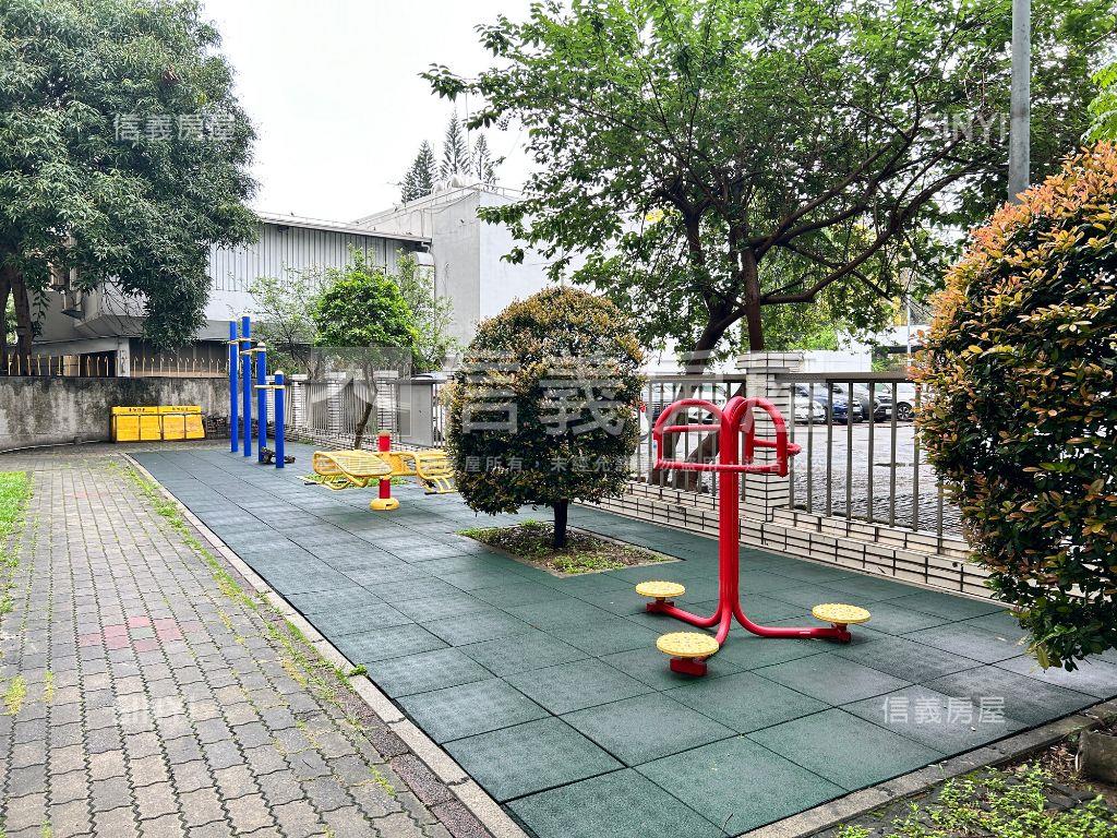 博愛社區黃金店面房屋室內格局與周邊環境