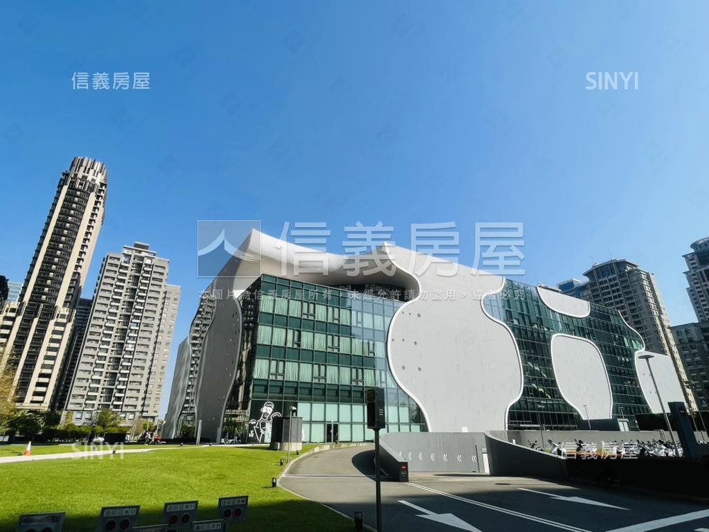 鉑金愛悅Ａ０１三面採光戶房屋室內格局與周邊環境