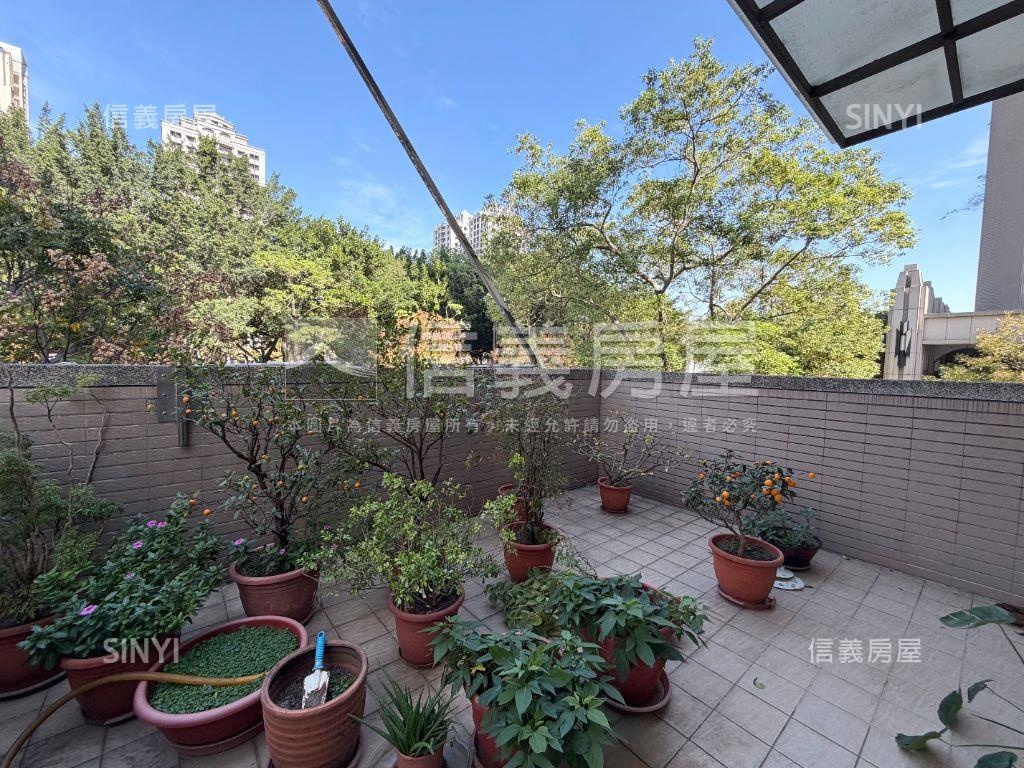 好市多面公園加蓋電梯別墅房屋室內格局與周邊環境