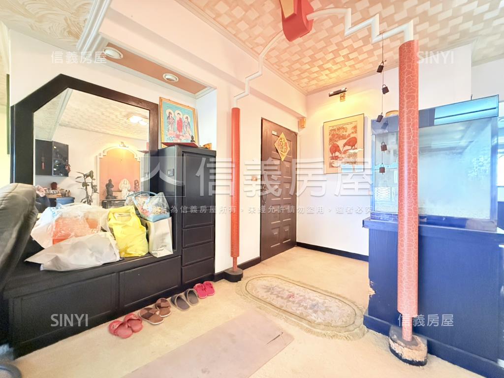 中正庭園高樓美景美宅房屋室內格局與周邊環境