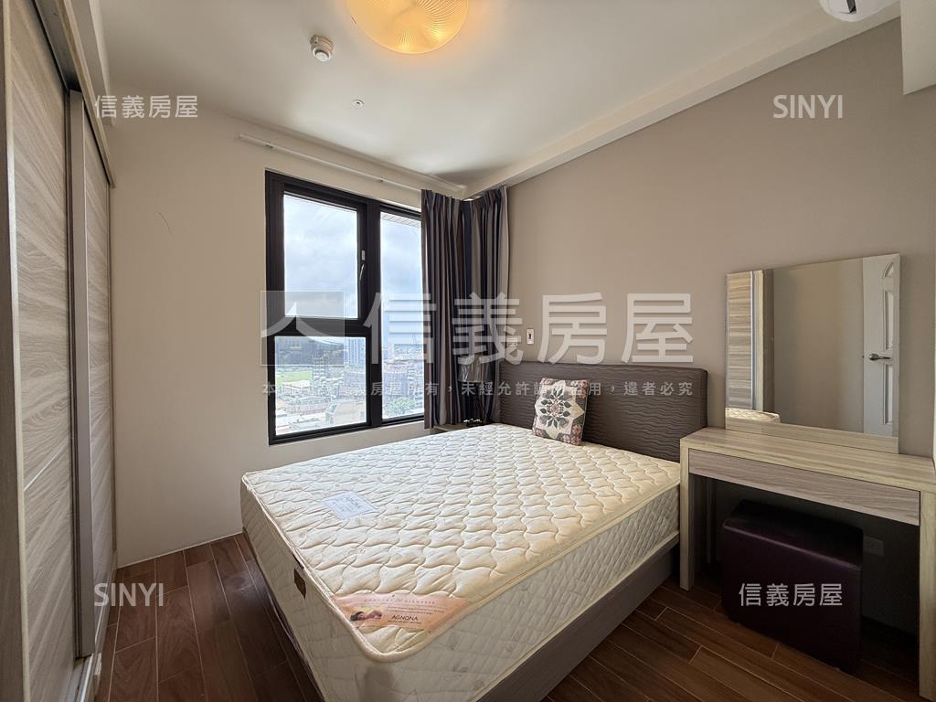 佑翰第一綻高樓２房車位房屋室內格局與周邊環境