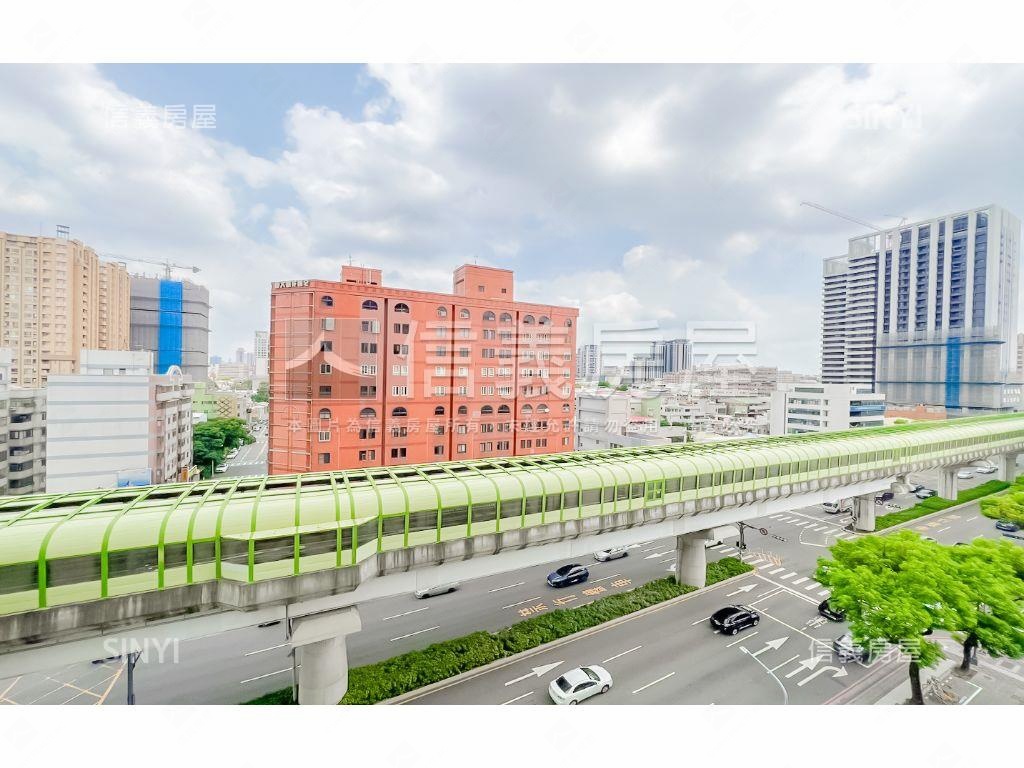 世紀之頂大三房雙平車位房屋室內格局與周邊環境