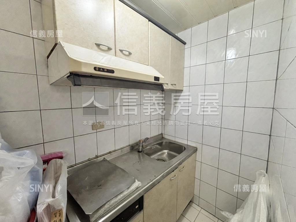 近西湖站低總辦公空間房屋室內格局與周邊環境