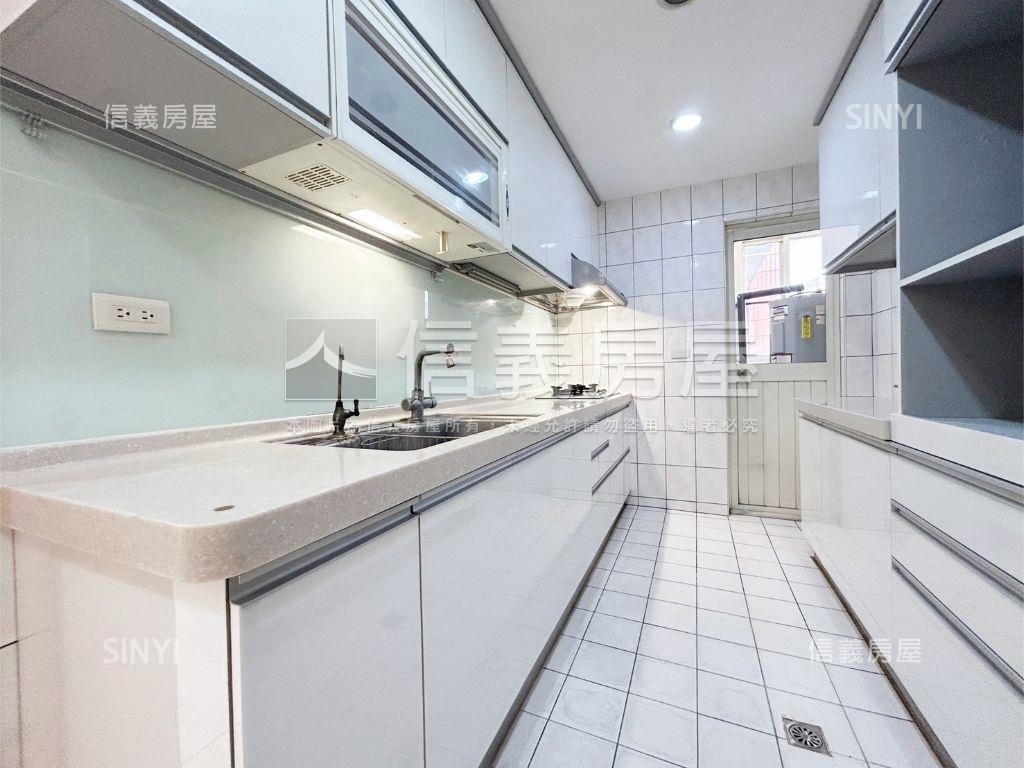 四面採光大空間房屋室內格局與周邊環境