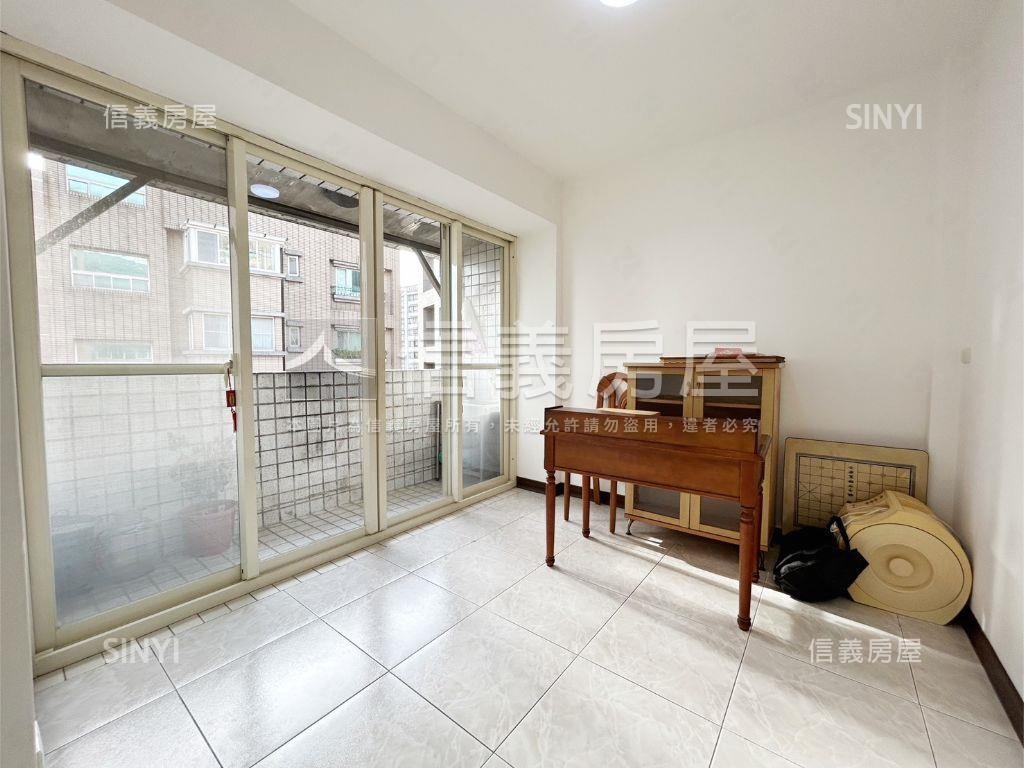 四面採光大空間房屋室內格局與周邊環境