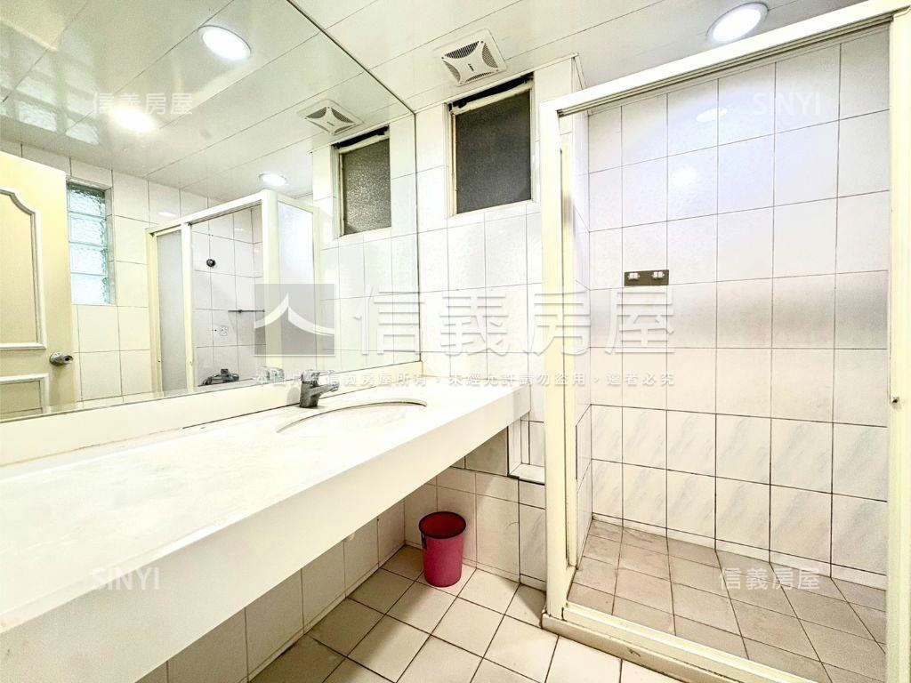 四面採光大空間房屋室內格局與周邊環境