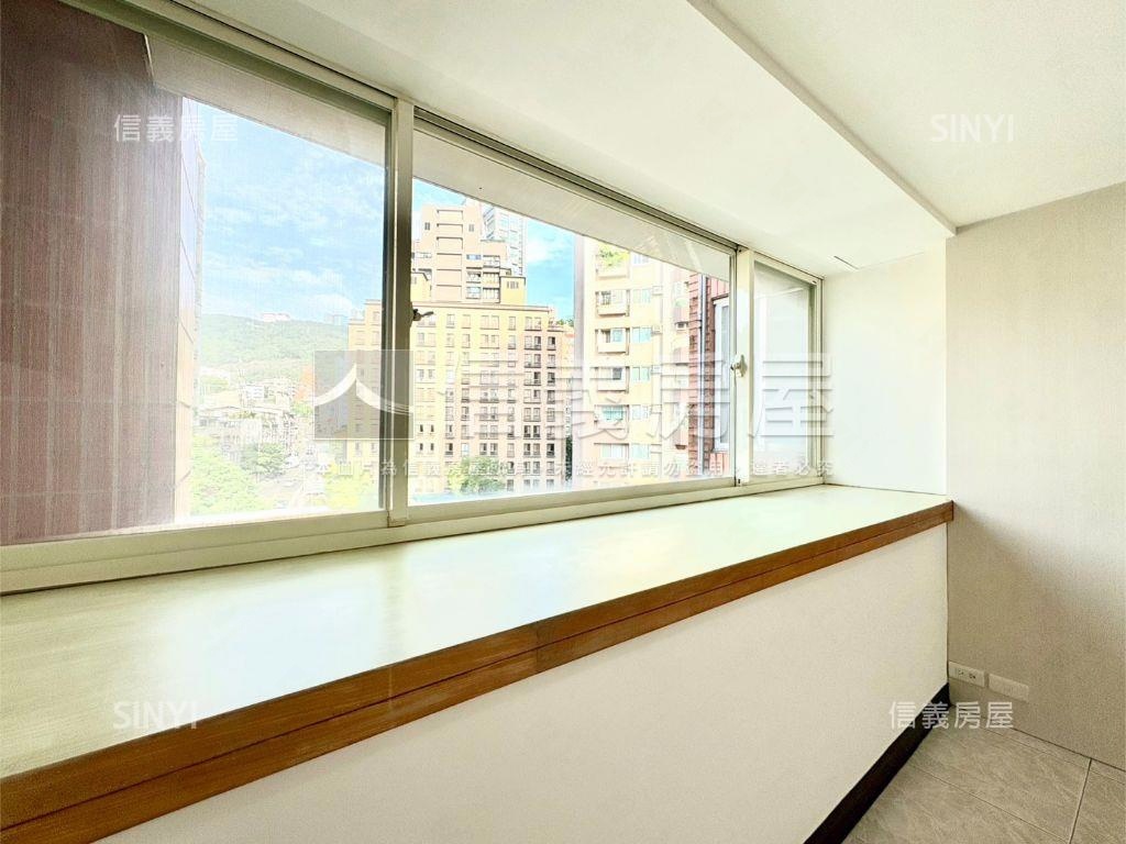 四面採光大空間房屋室內格局與周邊環境