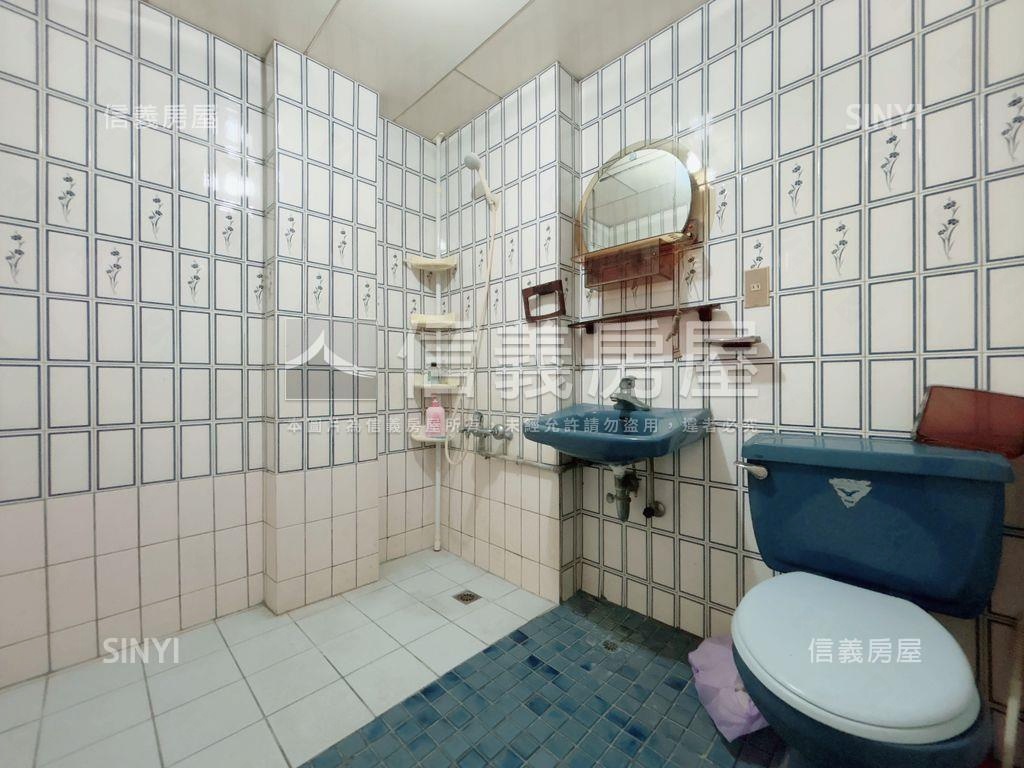 捷運靜巷電梯朝南方正３房房屋室內格局與周邊環境