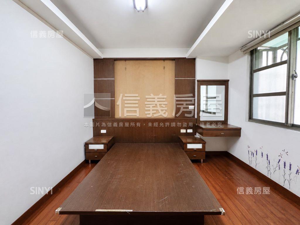 長榮新城三房平車房屋室內格局與周邊環境