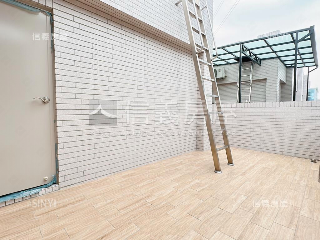 大地坪正路雙車庫全新透天房屋室內格局與周邊環境