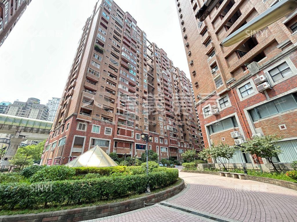 北五期文心經典高樓層四房房屋室內格局與周邊環境