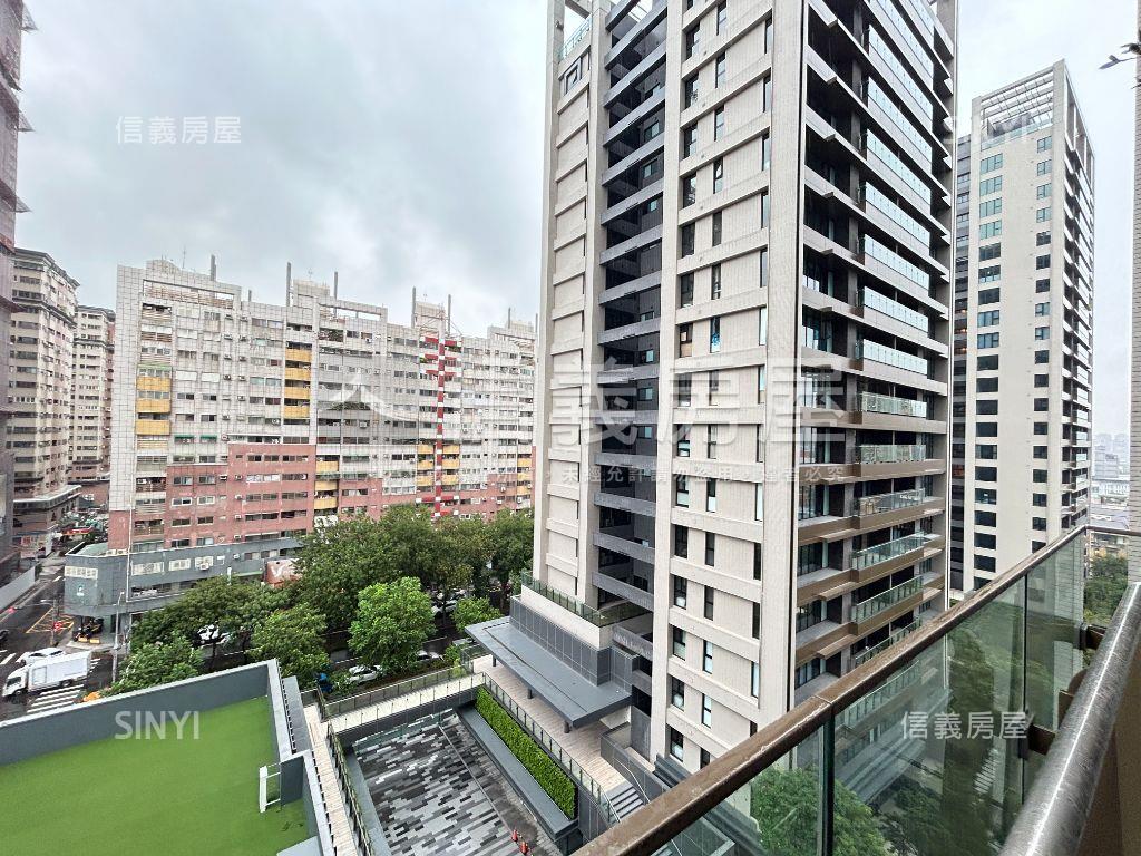 寶輝國際莊園宜居陽台三房房屋室內格局與周邊環境