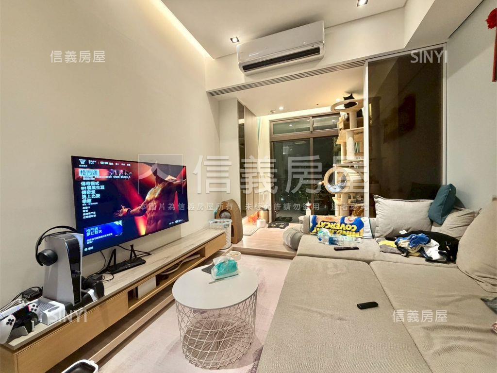 稀有雲品精裝視野大兩房房屋室內格局與周邊環境
