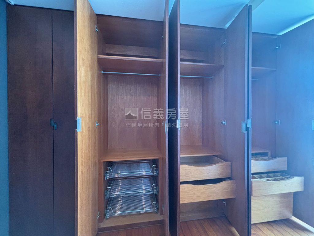 大稻埕煙火荷堤河景套房房屋室內格局與周邊環境