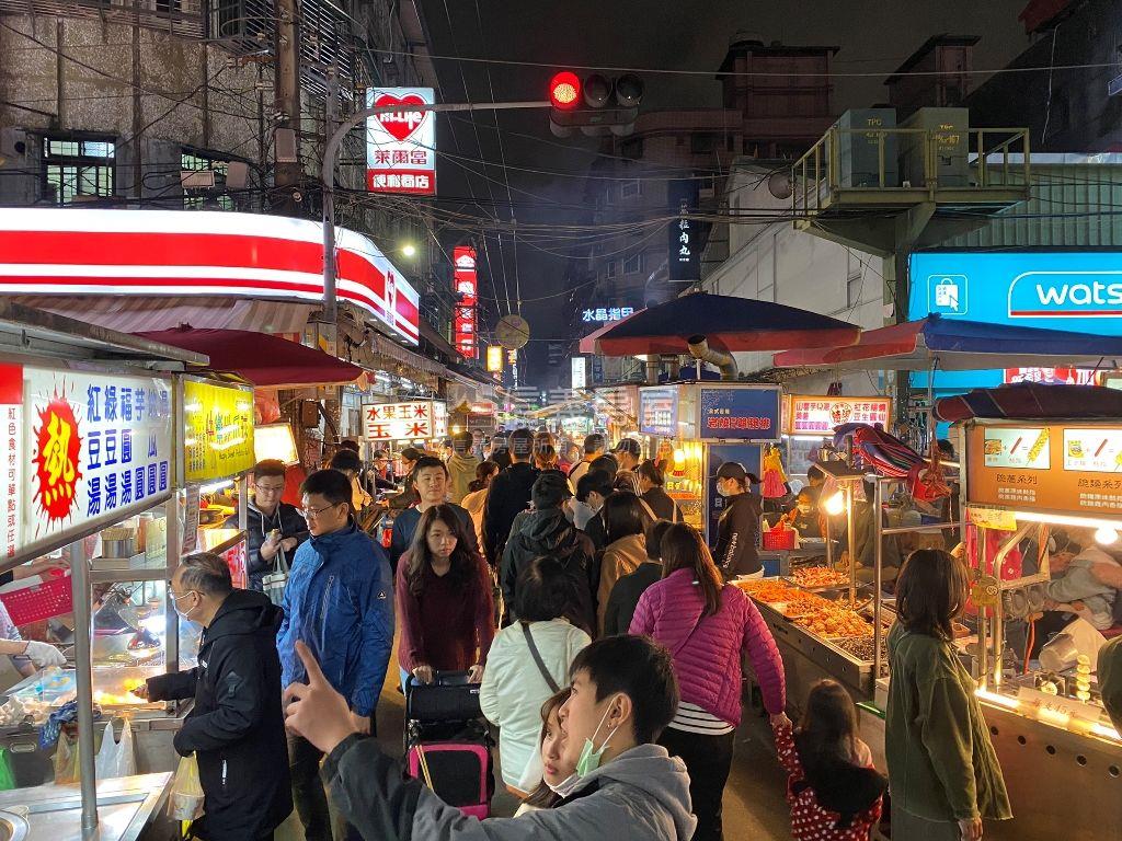 大稻埕煙火荷堤河景套房房屋室內格局與周邊環境