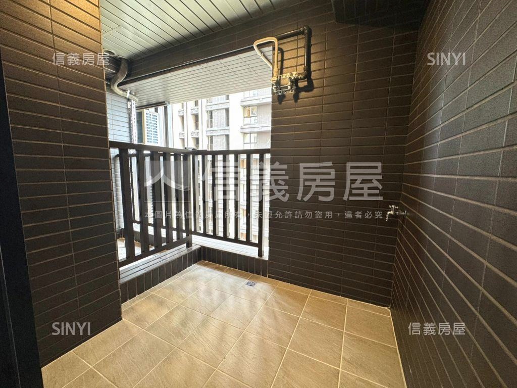 世界花園小巧玲瓏房屋室內格局與周邊環境