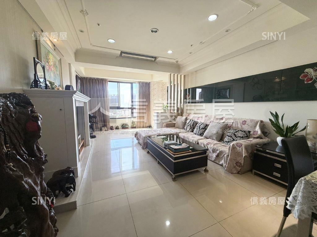 君臨天下美屋採光三房車位房屋室內格局與周邊環境