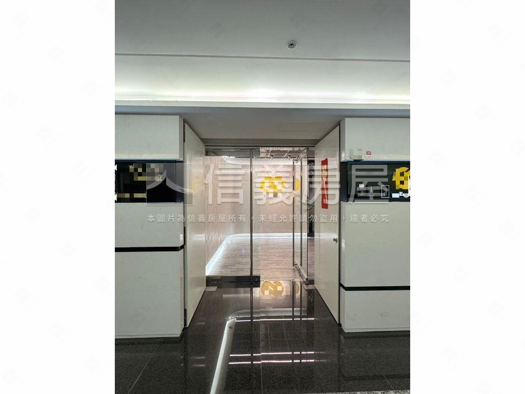 ＣＢＤ時代廣場商辦房屋室內格局與周邊環境