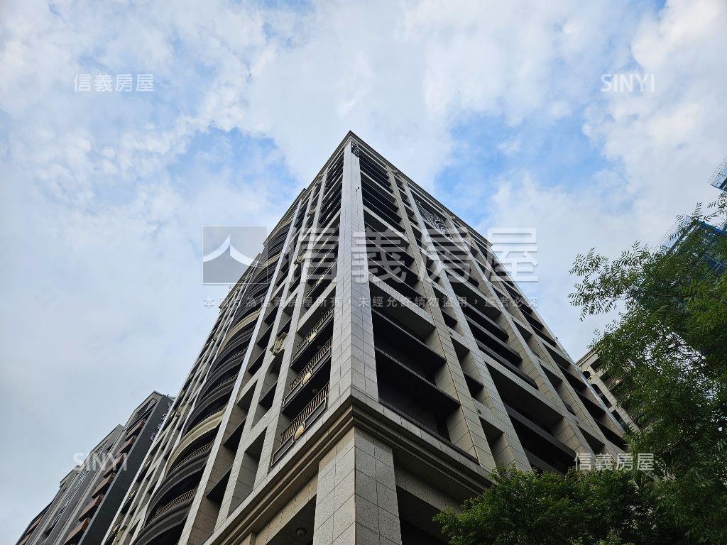 國家苑３房雙車位房屋室內格局與周邊環境