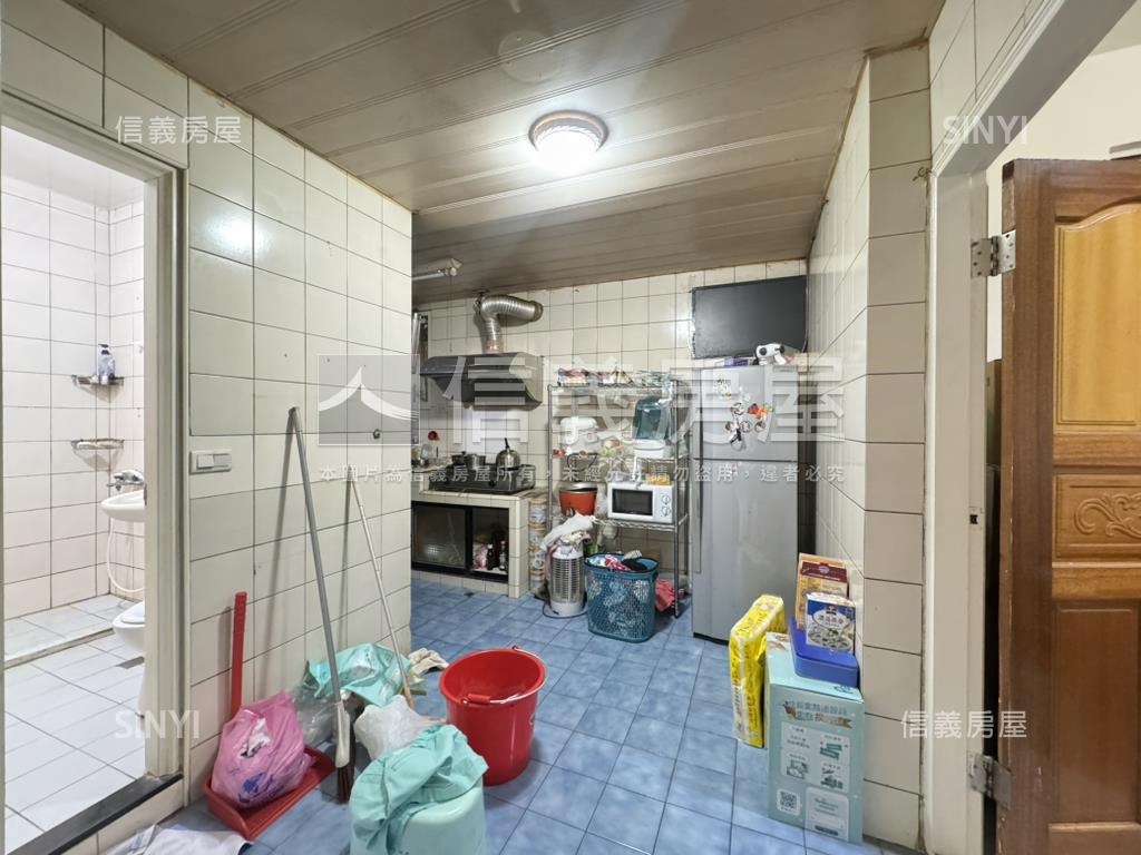 昌盛街公寓２樓房屋室內格局與周邊環境