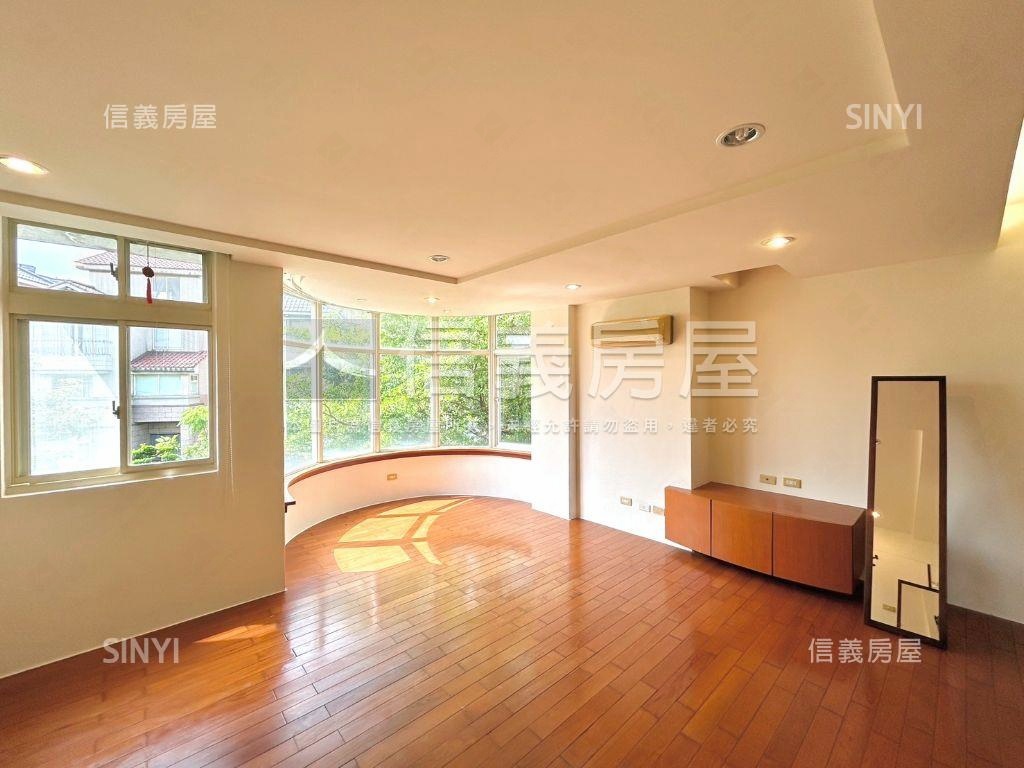 康橋藝術園區綠意美墅房屋室內格局與周邊環境