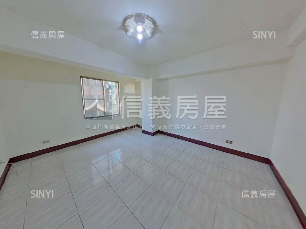 南清大四房車位房屋室內格局與周邊環境