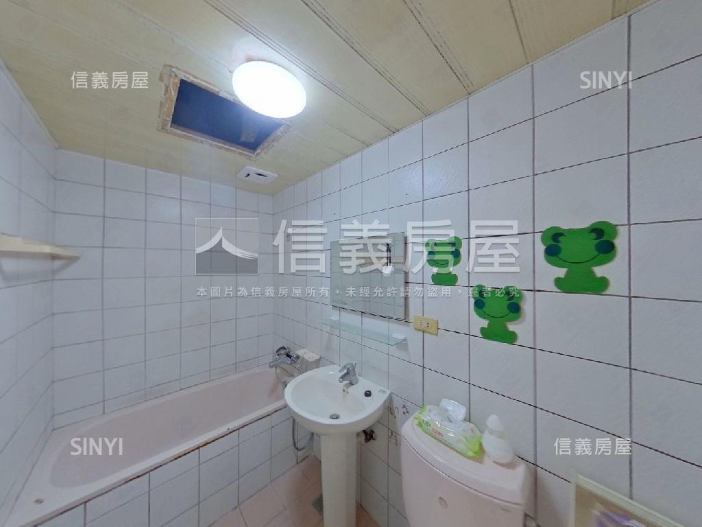 南清大四房車位房屋室內格局與周邊環境
