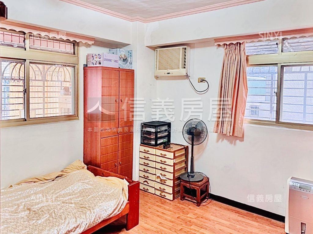 捷運華府明亮邊間三房房屋室內格局與周邊環境