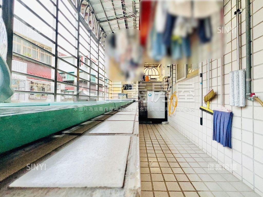 捷運華府明亮邊間三房房屋室內格局與周邊環境