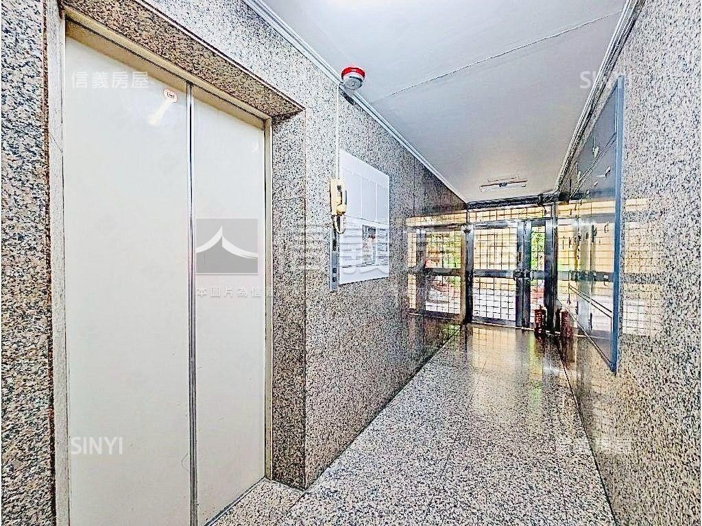 捷運華府明亮邊間三房房屋室內格局與周邊環境