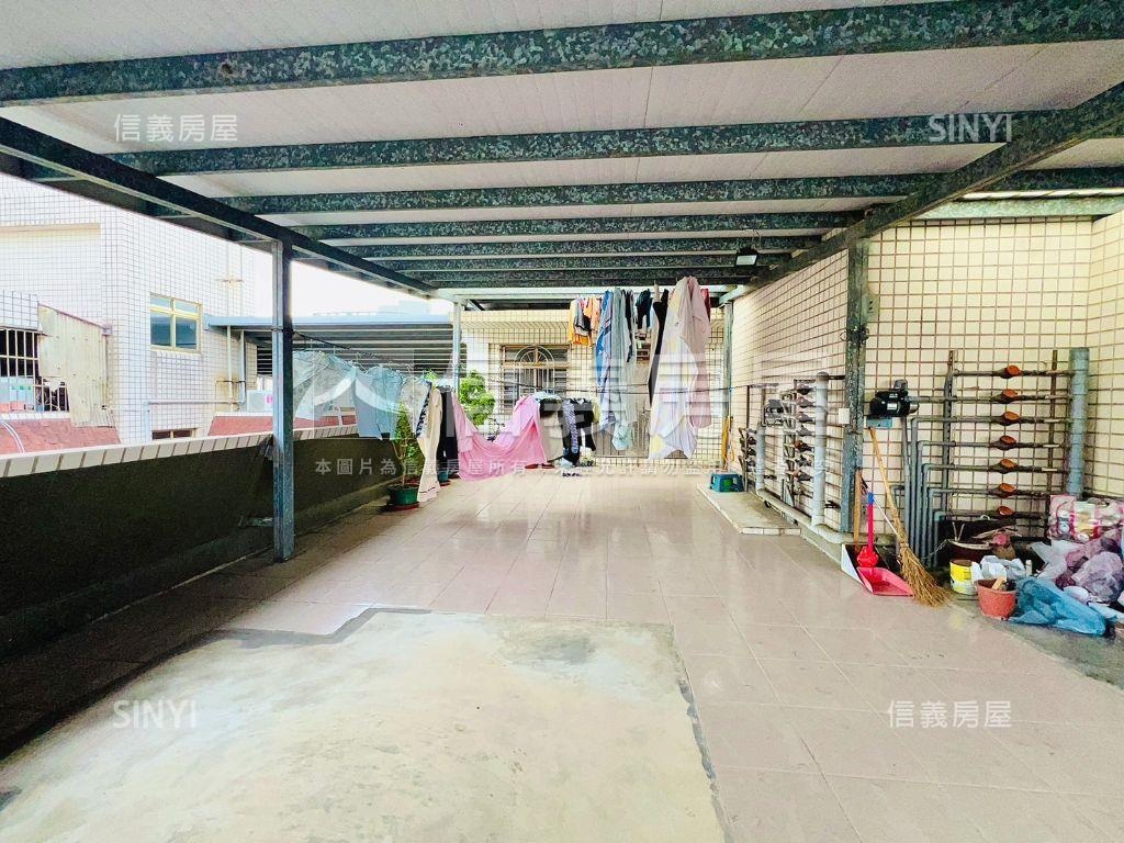 捷運華府明亮邊間三房房屋室內格局與周邊環境