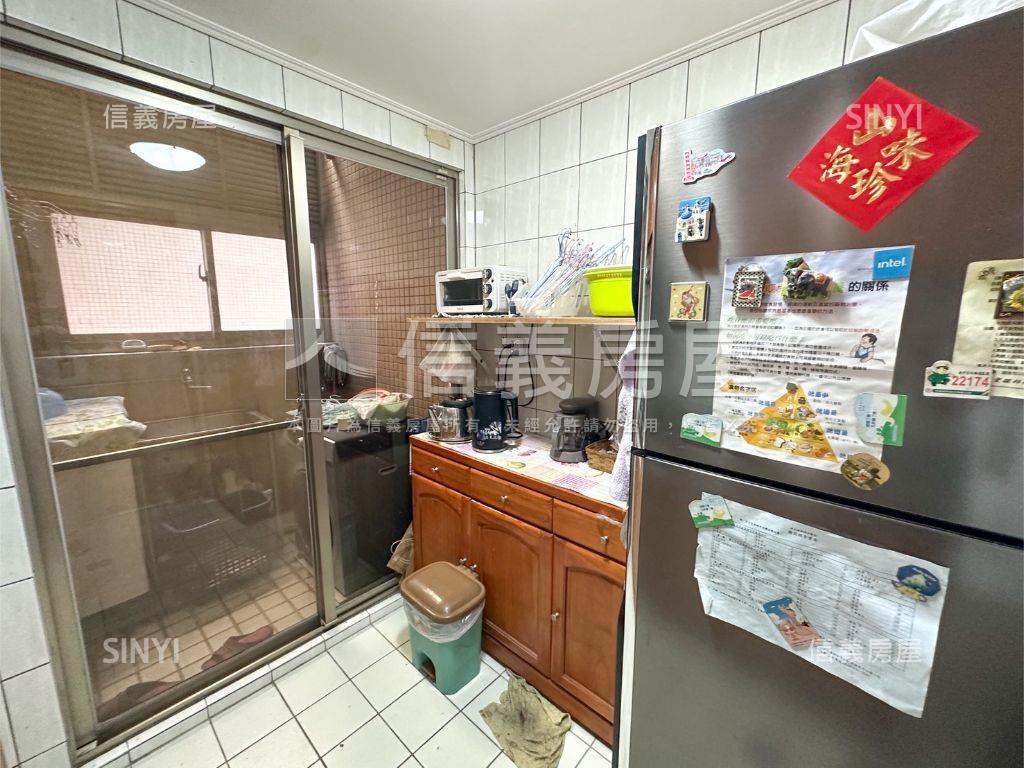 ＭＥ時代高樓稀有優質四房房屋室內格局與周邊環境