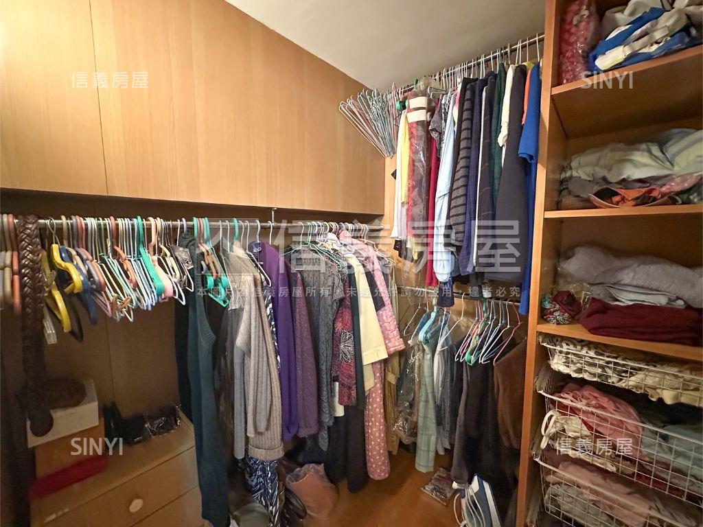 ＭＥ時代高樓稀有優質四房房屋室內格局與周邊環境