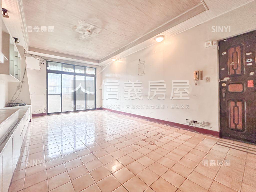 正面福德國小大四房房屋室內格局與周邊環境