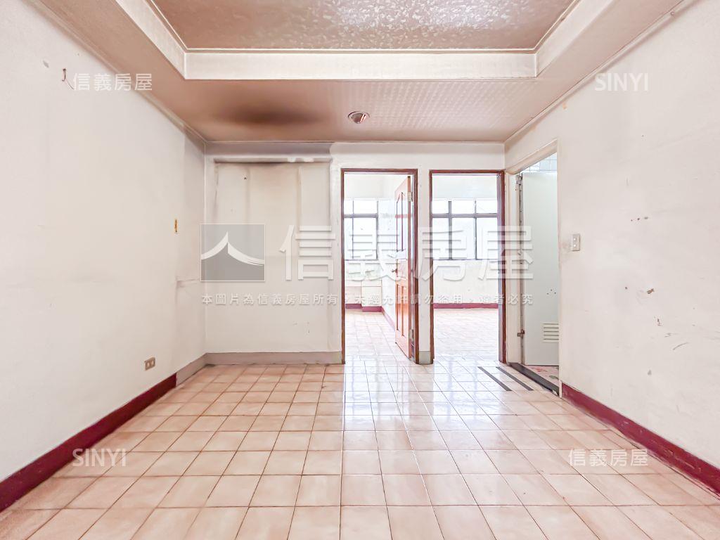 正面福德國小大四房房屋室內格局與周邊環境