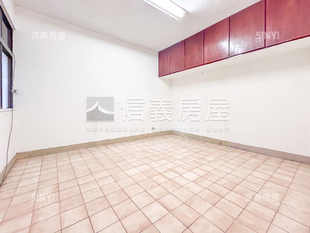 正面福德國小大四房房屋室內格局與周邊環境