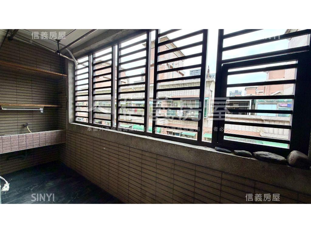 忠承三面採光大四房房屋室內格局與周邊環境