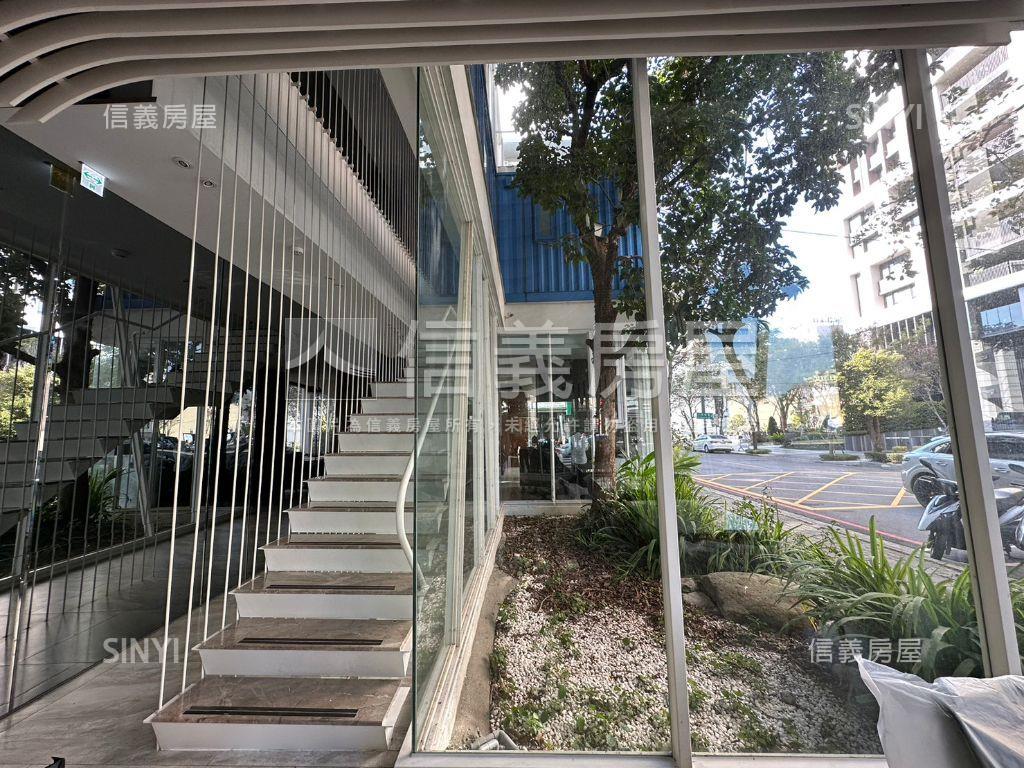 逢甲黎明路角間透店房屋室內格局與周邊環境