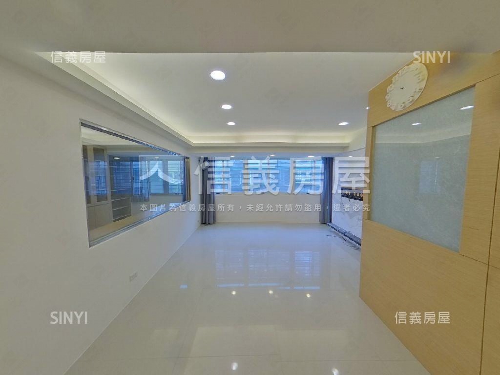 大巨蛋國館電梯四房房屋室內格局與周邊環境