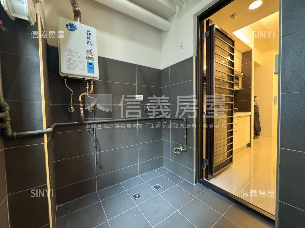 一方林映優質三房車位房屋室內格局與周邊環境