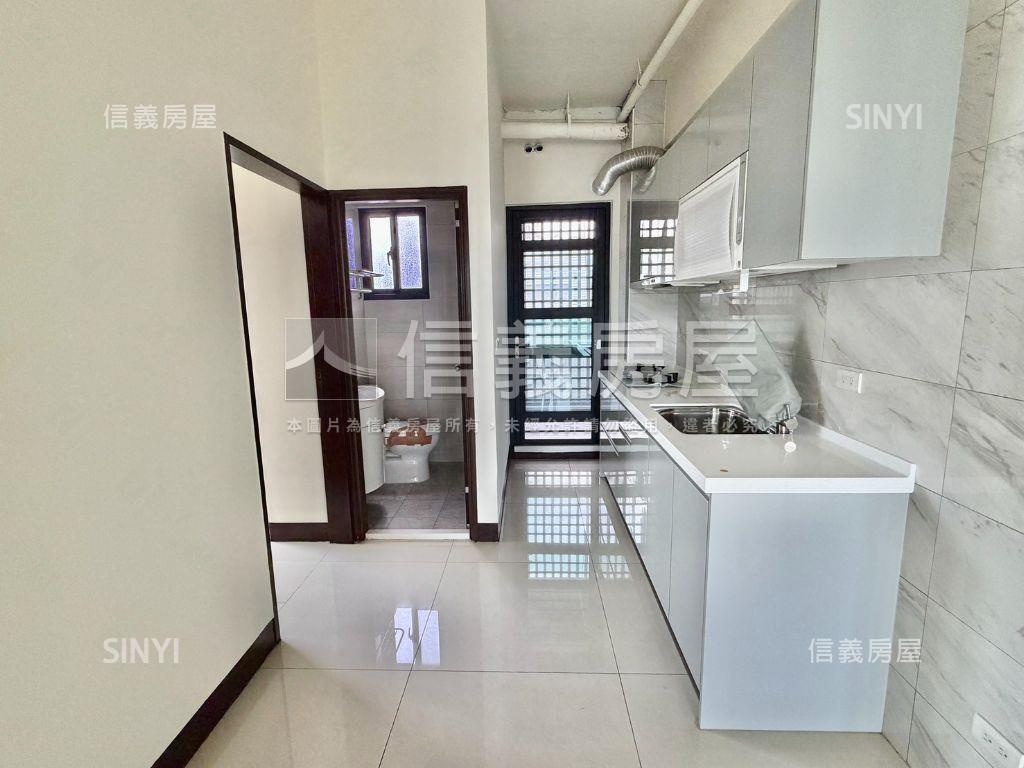 仁武安樂一街全新三房雙衛房屋室內格局與周邊環境