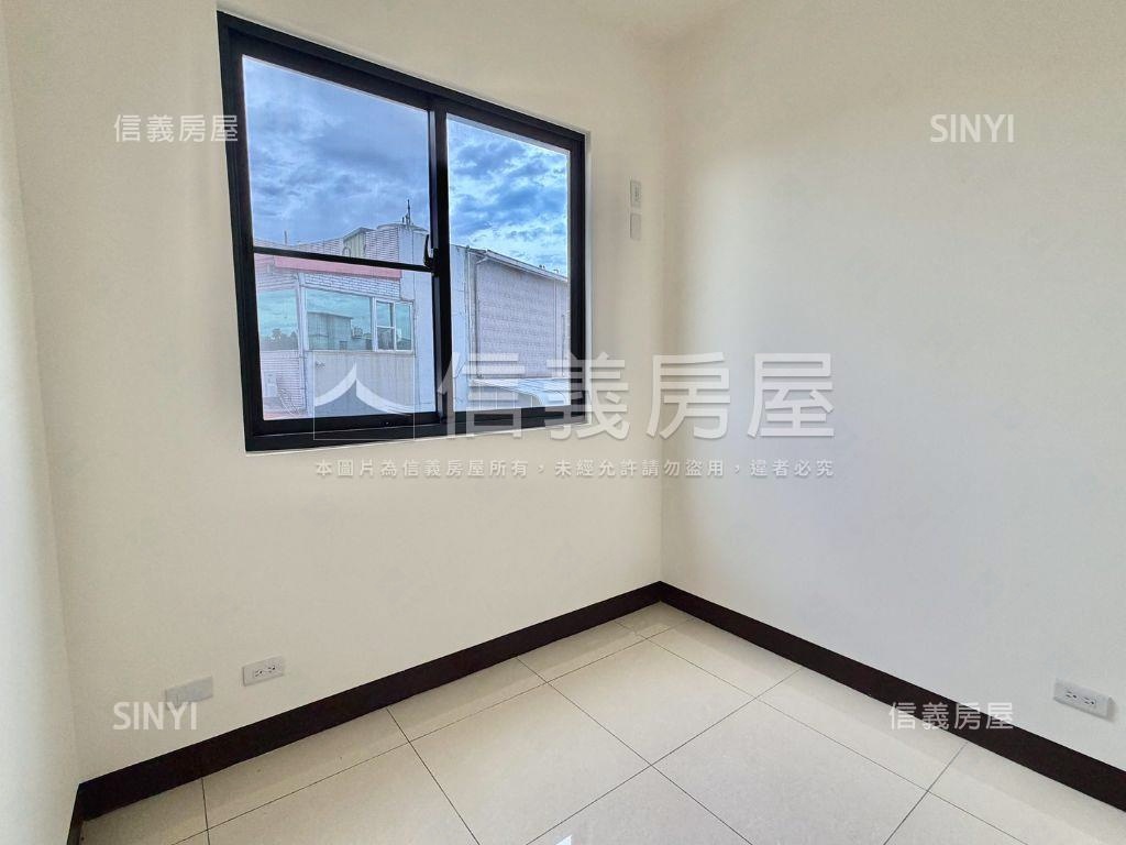 仁武安樂一街全新三房雙衛房屋室內格局與周邊環境