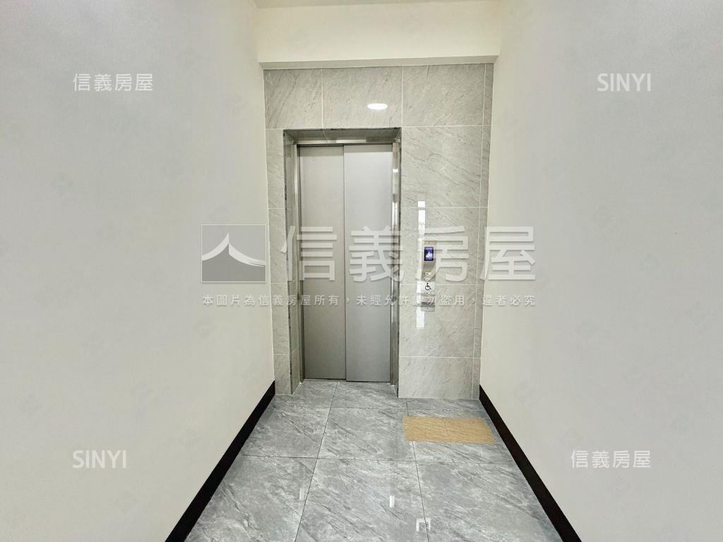 仁武安樂一街全新三房雙衛房屋室內格局與周邊環境