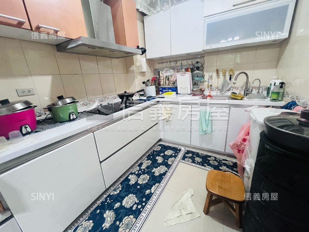 埔心社區型車庫美透天房屋室內格局與周邊環境