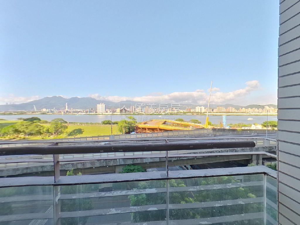 臨江仙河畔水岸豪邸房屋室內格局與周邊環境