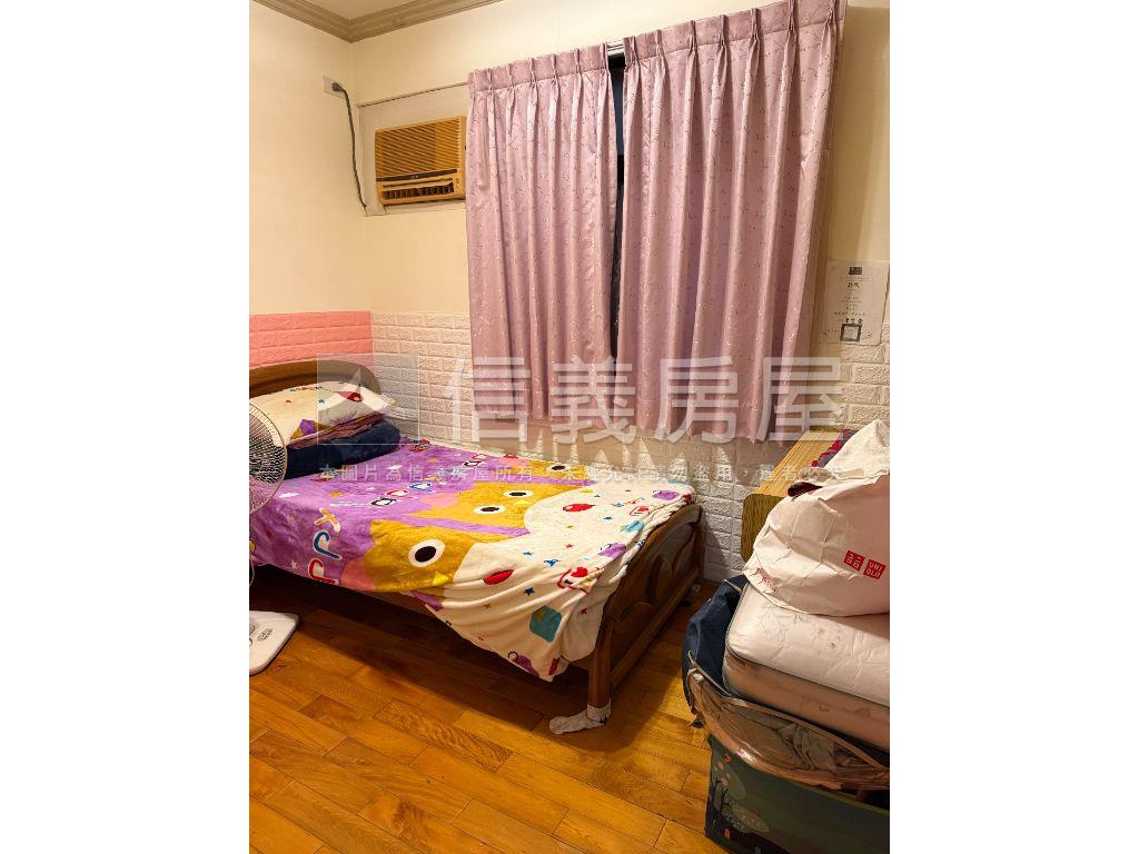康寧山莊樓中樓車位房屋室內格局與周邊環境