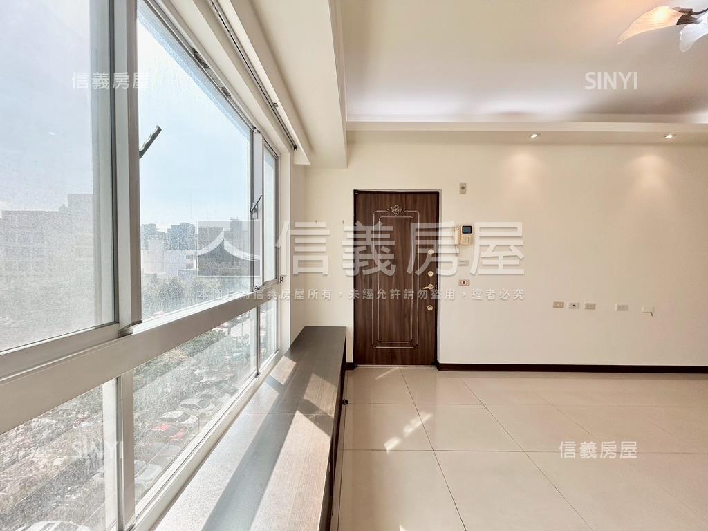 爵士悅外棟視野美三房房屋室內格局與周邊環境